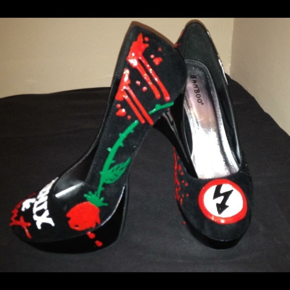 TOMMY TERRIFICS MARILYN MANSON CUSTOM HEELS✨ - Picture 6 of 6